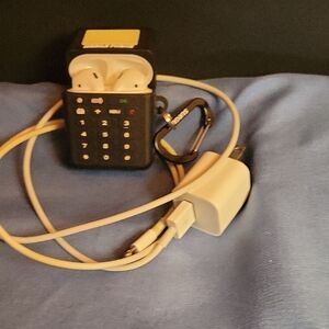 Wireless Earbuds with Charging Case and Accessories - White